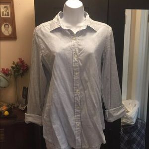 Button down long sleeve dress shirt